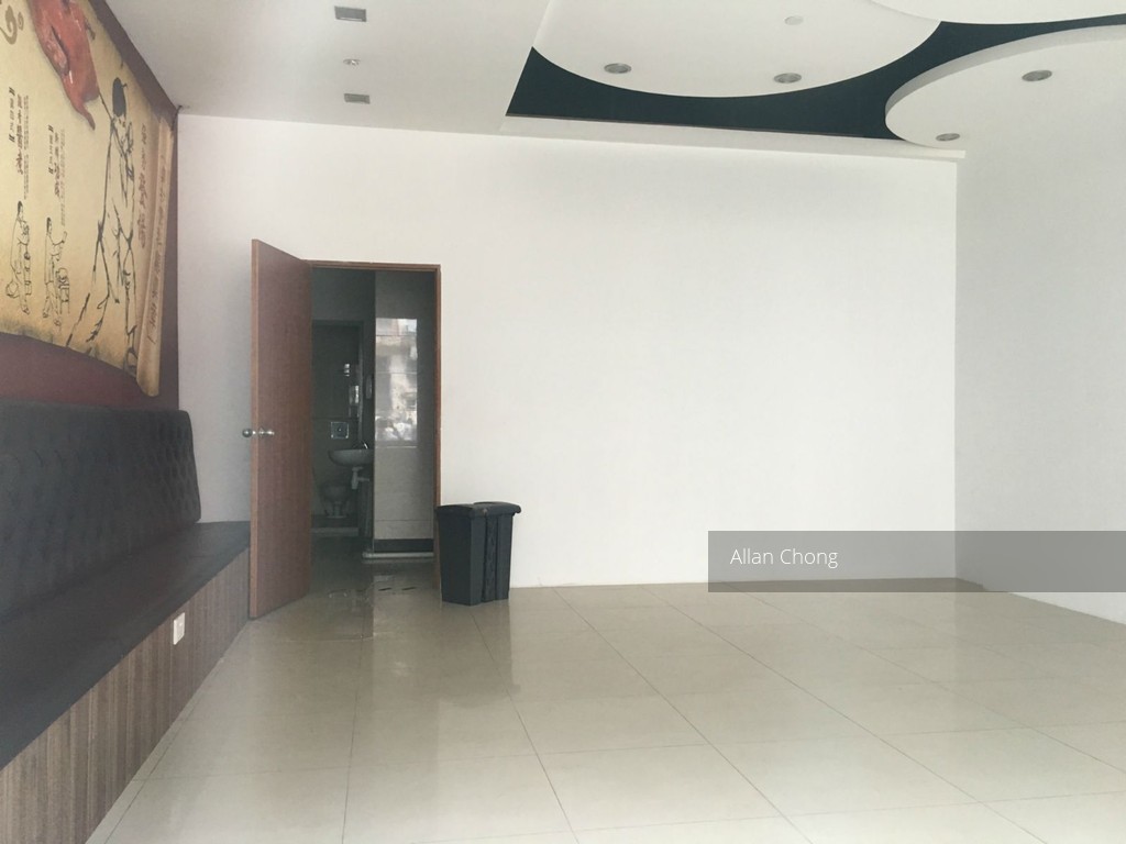ENTREPRENEUR BUSINESS CENTRE (D14), Retail #112630152